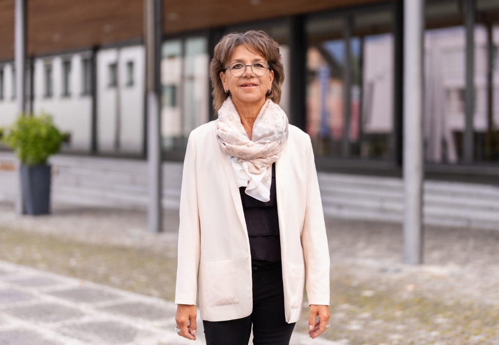 Portrait von Andrea Aeschbacher, Alters- und Risikoleistungen